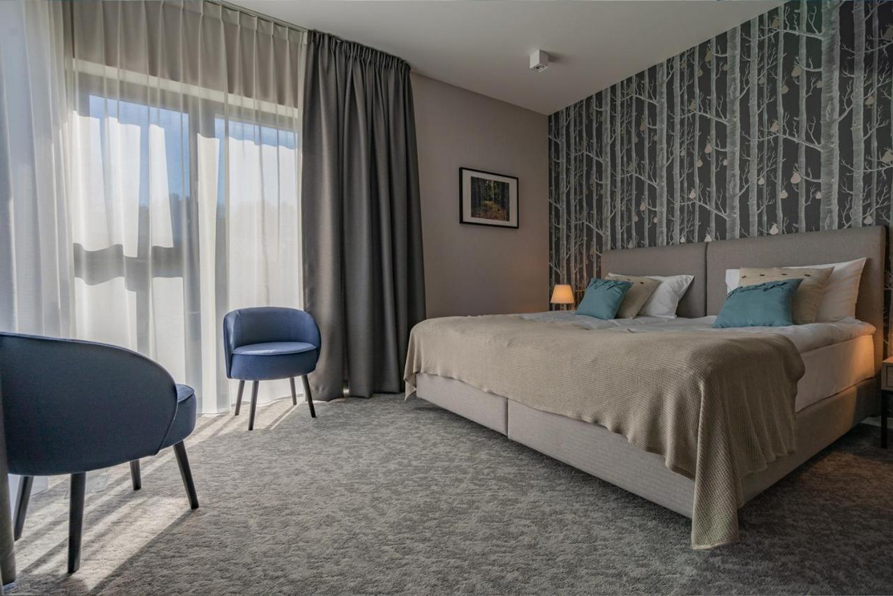 Hotel Odpocznia Resort I Las Jaracz Kültér fotó